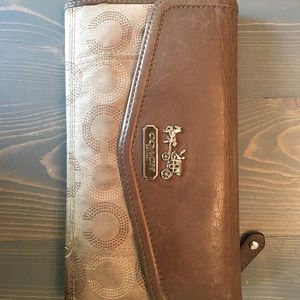 Coach signature wallet